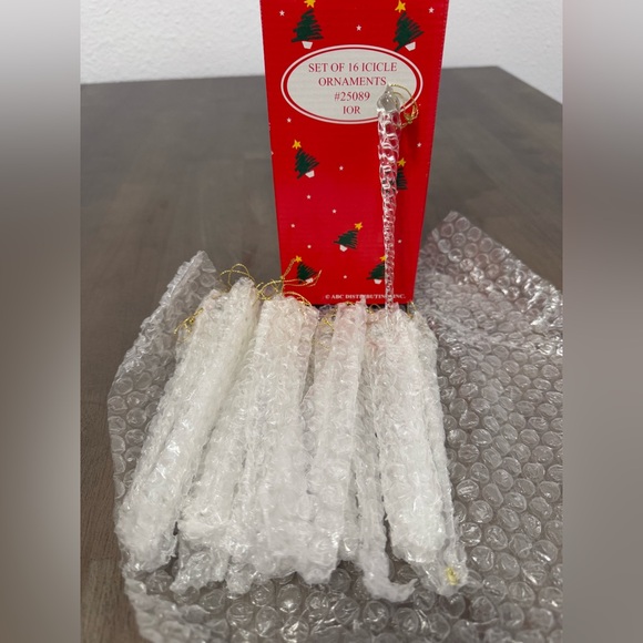 Vintage ABC Distributing Set Of 16 each is approx 5.5" Icicle Ornaments NIB - Picture 1 of 8